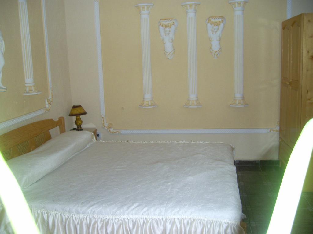 Family Hotel George Svilengrad Bilik gambar